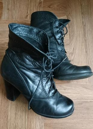 Итальянские кожаные ботиночки на утеплителе, стелька 23,32 фото