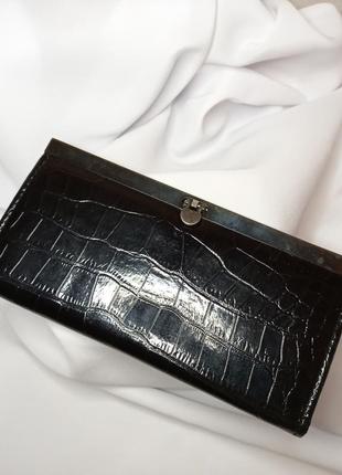 Кошелек черный с лаком под рептилию