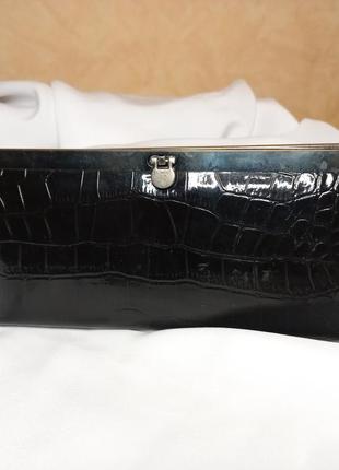 Кошелек черный с лаком под рептилию