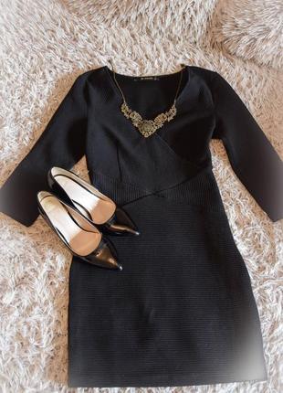 Черное мини-платье reserved