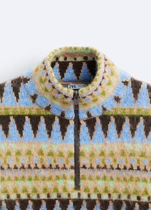 Жаккардовый свитер с геометричным узором8 фото