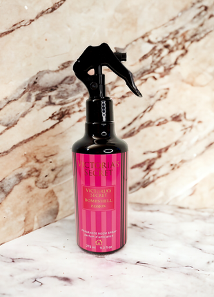 Парфюмированный спрей для дома victoria's secret bombshell passion 275ml