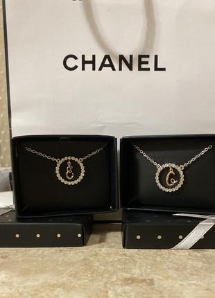 Посеребренное украшение на шею, кулон-литера