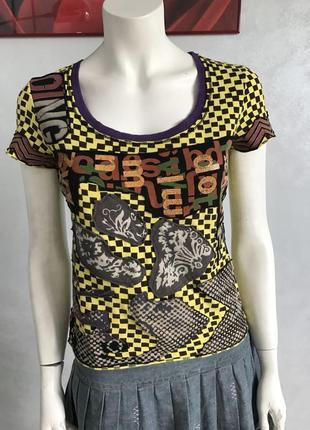 Яркая футболка с аппликациями pianurastudio 44-46