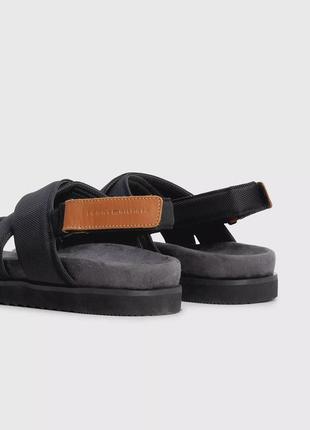 Нові сандалі tommy hilfiger (томами heel strap sandal) з америки 9us-12us9 фото