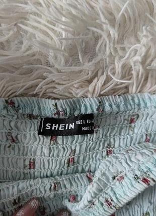 Нежное коттоновое платье с разрезом в цветочный принт4 фото