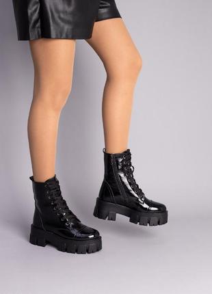 Черевики зимові жіночі чорні з натуральної шкіри наплак, стильні черевики на товстій підошві3 фото