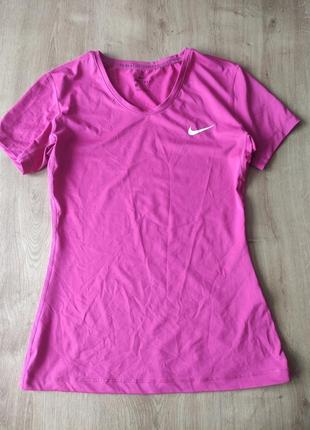 Фирменная женская спортивная футболка  nike dri-fit, оригинал. размер  м.1 фото