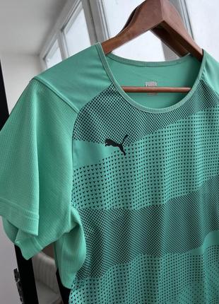 Зеленая спортивная футболка puma