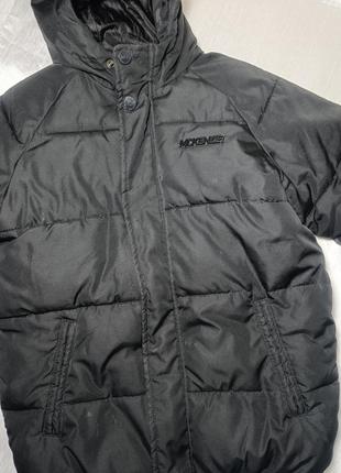 Куртка mckenzie. фирменная куртка. черная куртка с капюшоном. теплая куртка