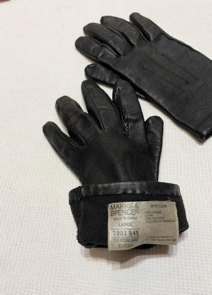 Женские кожаные перчатки от бренда marks&spencer.5 фото