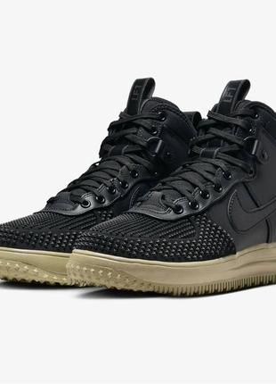 Кросівки чоловічі  nike lunar force 1 duckboot black/olive

артикул: dz5320-00
оригінал