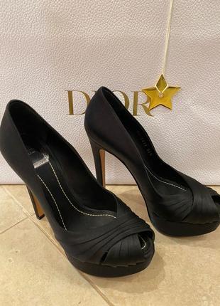 Туфлі christian dior