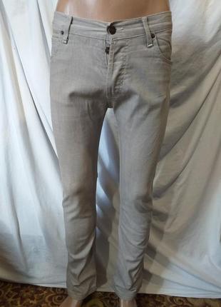 Джинси .