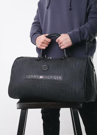 Дорожна сумка tommy hilfiger чорна чоловіча / жіноча