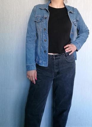 Ідеальна класична джинсовка з бавовни1 фото