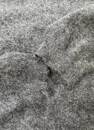 Актуальный шерстяной теплый свитер в сером цвете ,les essentiels,p.m-l5 фото