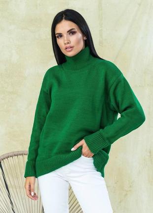 Яскравий лаконічний жіночий светр (в кольорах)6 фото