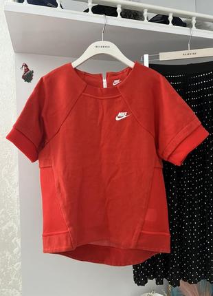 Красная кофта лонгслив nike