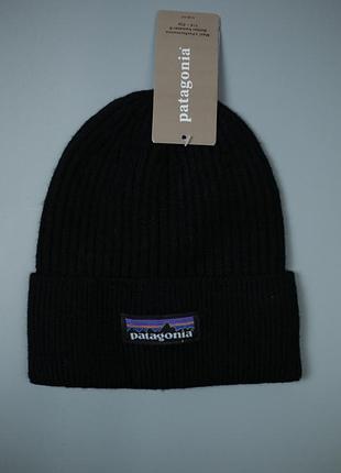 Мужская черная шапка patagonia