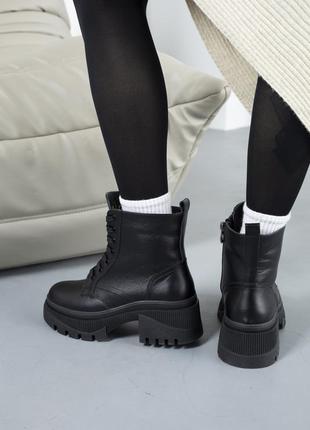 Комфортні зимові шкіряні черевики на платформі