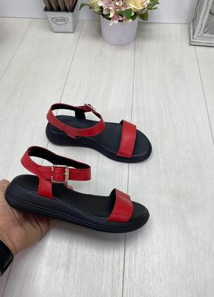 Красные кожаные босоножки сандалии2 фото
