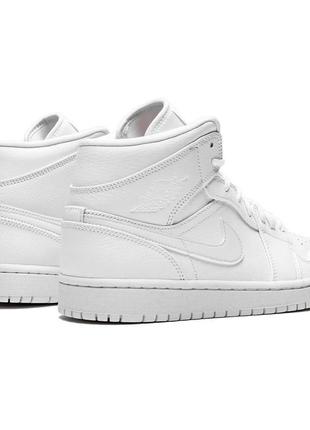 Кроссовки nike air jordan 1 mid triple white4 фото