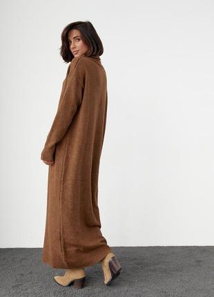 Вязаное платье oversize с высокой горловиной - коричневый цвет, l2 фото