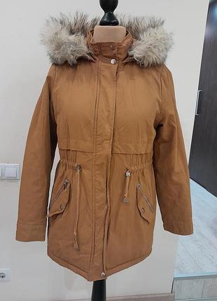 Классна парка куртка