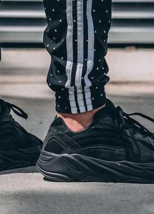 Кроссовки adidas yeezy boost 700 v2 vanta - fu66846 фото