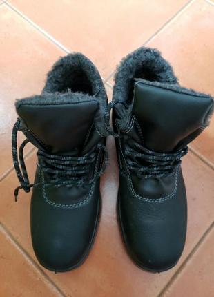 Мужские зимние новые ботинки 42 размера