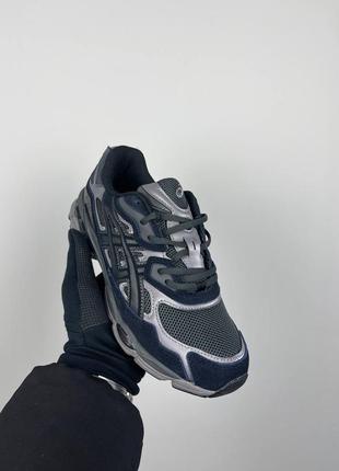 Чоловічі кросівки сірі з чорним asics gel nyc ‘graphite grey black’ 1201a789-0206 фото