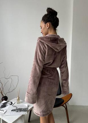 Вкорочений жіночий махровий халат з двома кишенями , "на запах" з поясом та капюшоном stm-0915 фото