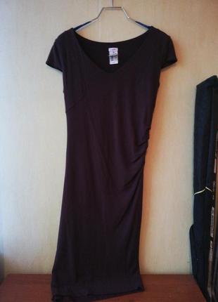 Стильне трикотажні плаття відомого бренду