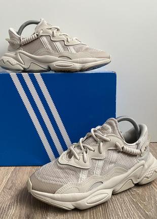 Кросівки adidas ozweego
