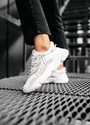 Кроссовки adidas ozweego cloud white10 фото