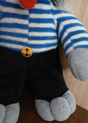 Величезний вовк із мультика "ну постривай!" 4