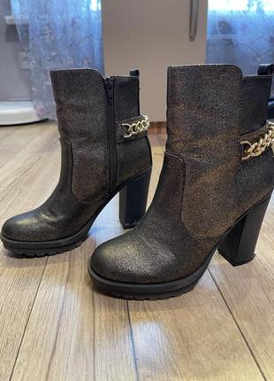 Ботильони guess