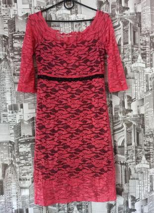 Облегающее гипюровое платье красное размер 44-46 платье