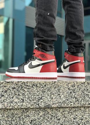 Кроссовки nike air jordan 1 retro high og black toe8 фото