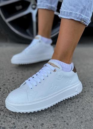 Шикарні жіночі кросівки