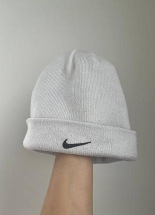 Шапка nike двостороння1 фото