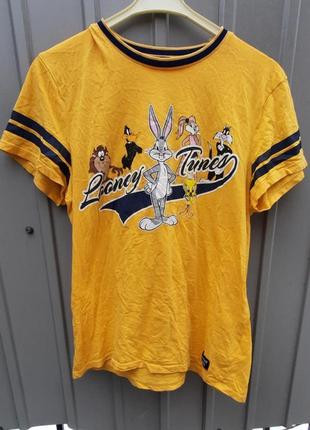Мужская футболка looney tunes.