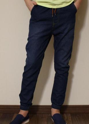 Підліткові джинсові джогери для хлопчика.4 фото