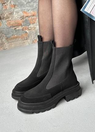 Зимові замшеві челсі жіночі з хутром чорні черевики теплі