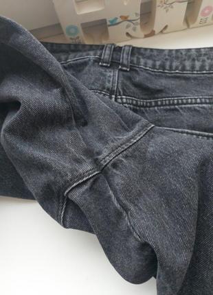 Укороченные джинсы мом под сапоги8 фото