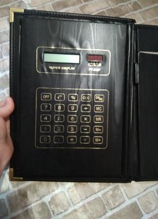 Хороший калькулятор-папка.