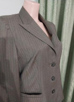Костюм деловой элегантный пиджак + юбка2 фото