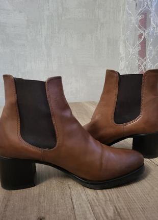 Кожаные ботинки bata1 фото