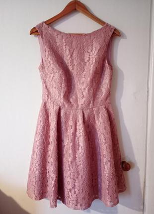 Праздничное красивое платье